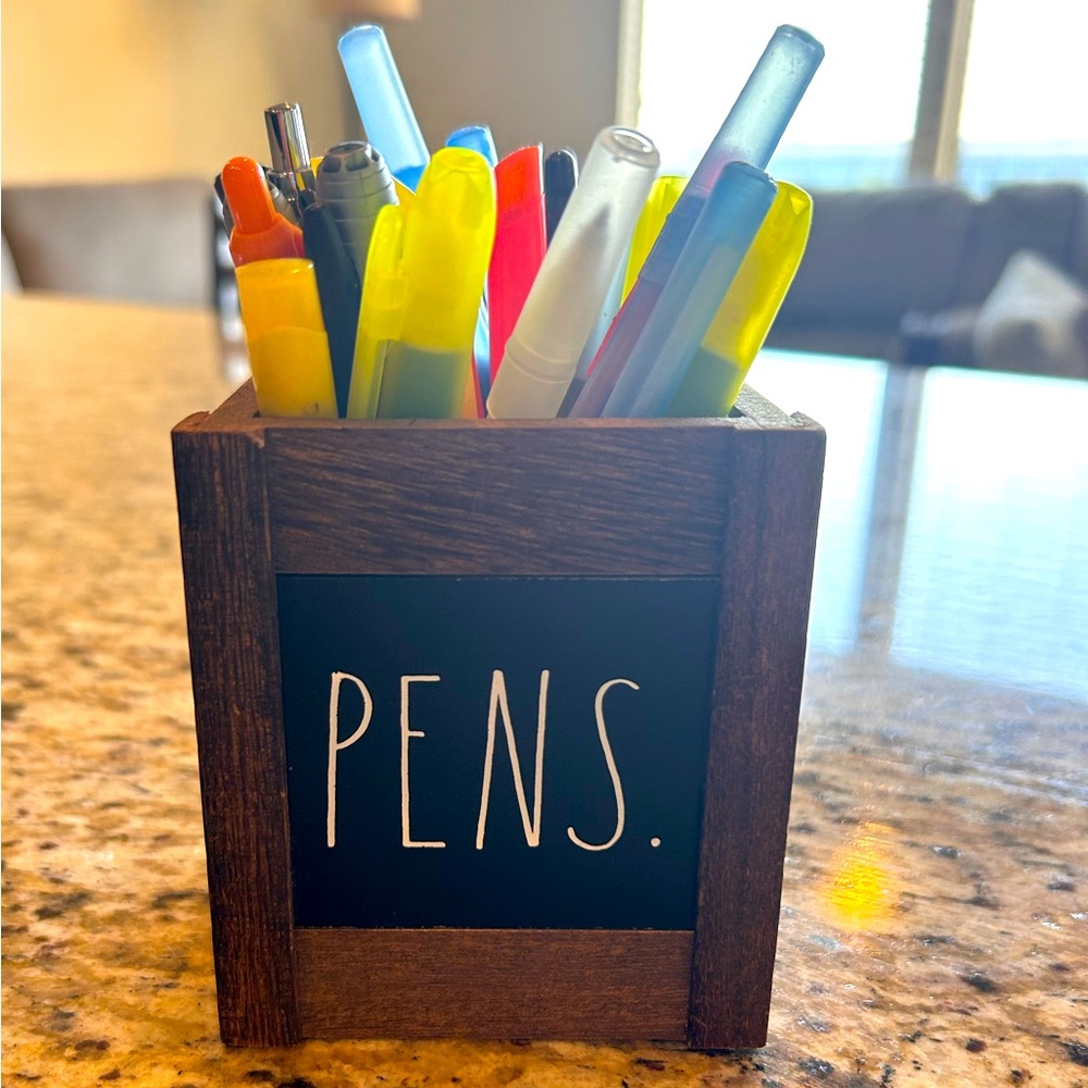 Rae Dunn “Pens.”